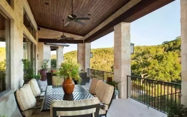 別荒廢你家的露臺，好好利用，也可以打造成空中花園