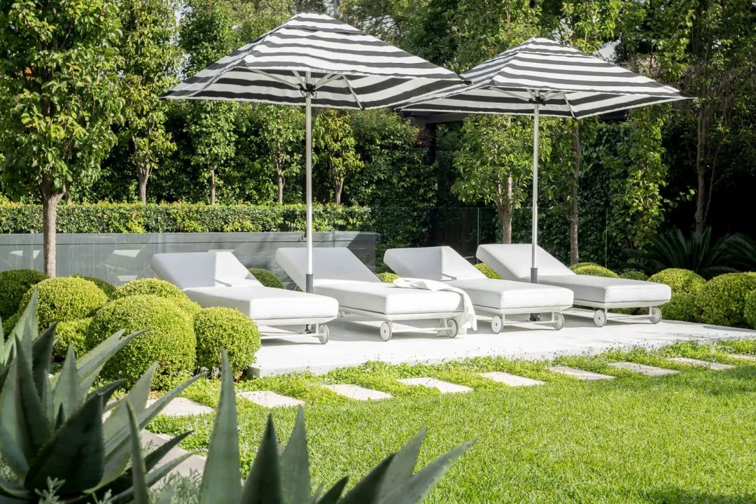 如何平衡傳統(tǒng)和時(shí)尚？現(xiàn)代風(fēng)花園告訴你！