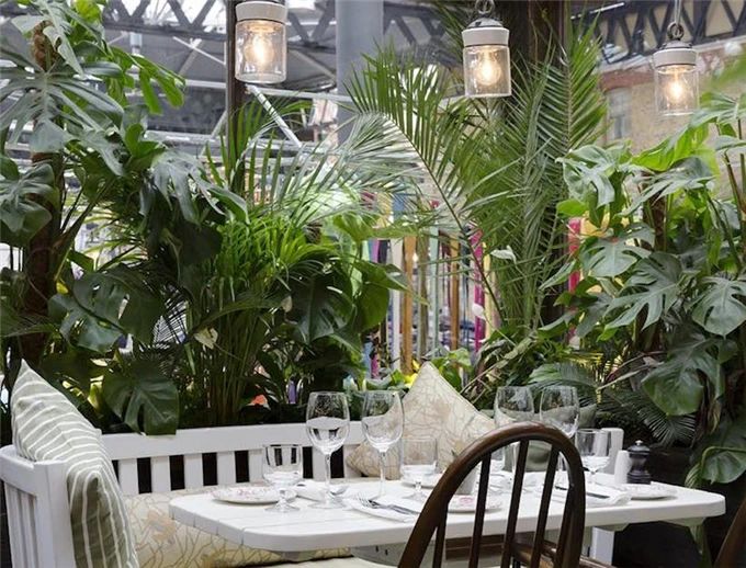 餐廳開在花園里，飲食與生態也能結合~